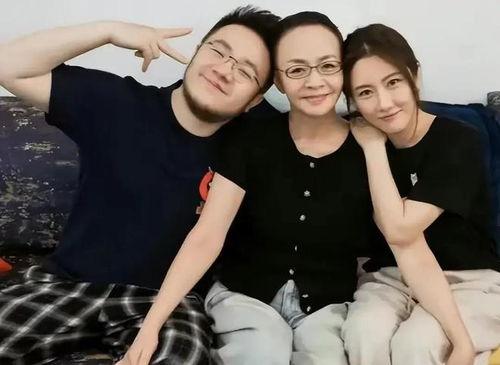 热心娱乐八卦吃瓜