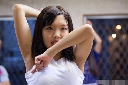 娱乐吃瓜酱女生来例假,揭秘生理期背后的秘密与关爱 第3张 娱乐吃瓜酱女生来例假,揭秘生理期背后的秘密与关爱 第3张